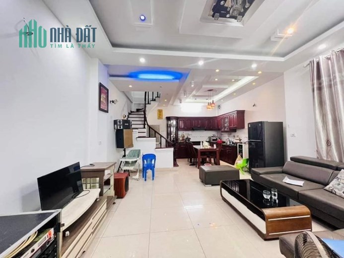 Bán nhà Lĩnh nam 50m2 * 5 Tầng giá 3.48 Tỷ