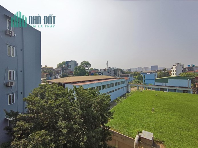 BÁN NHÀ LÒ ĐÚC- THOÁNG TRƯỚC SAU- 4 NGỦ- GẦN PHỐ Ở NGAY- 40M2- NHỈNH 4 TỶ
