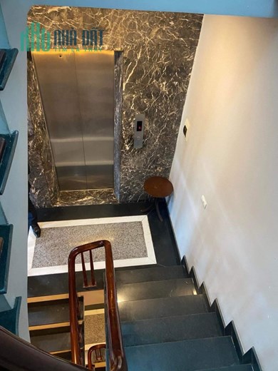 Bán nhà phố Hoàng Văn Thái ô tô, kinh doanh, 100m, 4 tầng, mt 5m, giá 14 tỷ.
