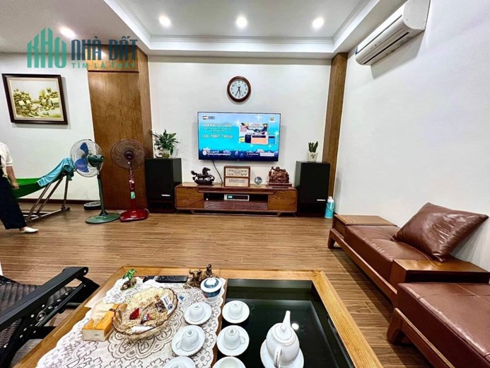 Bán nhà mặt ngõ Trần Duy Hưng 55m 5 tầng mặt tiền 4m ngõ thông kinh doanh nhỉnh 6 tỷ lh 0975124520