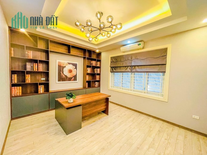 Bán nhà mặt phố Nguyễn Ngọc Nại, Thanh Xuân 85m, 6 tầng, mt 4.2m, giá 20.5 tỷ.