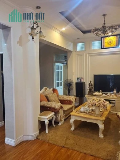 💥 Biệt thự kiểu Pháp Quan Nhân, Thanh Xuân, 120m2 3T, MT 6m, Chỉ 9.9 Tỷ 💥