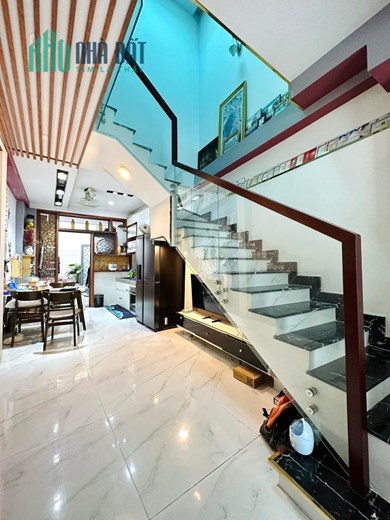 BÁN NHÀ PHÚ NHUẬN SÁT HXH 45M2 2 TẦNG ĐẸP LUNG LINH KHU VIP PXL NGUYỄN CÔNG HOAN 4.6 TỶ.
