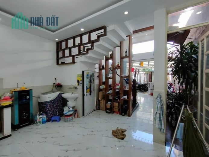 🍎 Bán nhà đường Hồ Học Lãm, Bình Tân, Hẻm xe hơi, 5mx14m, 2 tầng mới đẹp - 4,1 tỷ