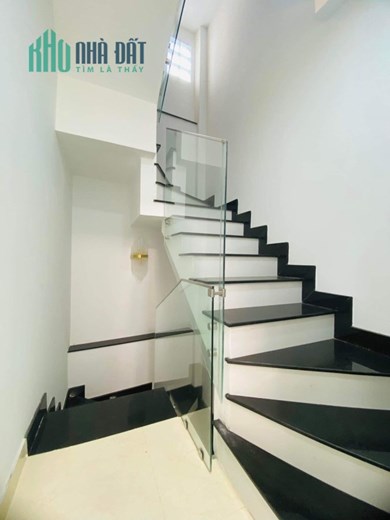 NHÀ SIÊU MỚI /1 Lê Quang Định  Bình Thạnh 40m2 Ngang 4,5m, 5 tầng, vuông vức chỉ 7tỷ 4