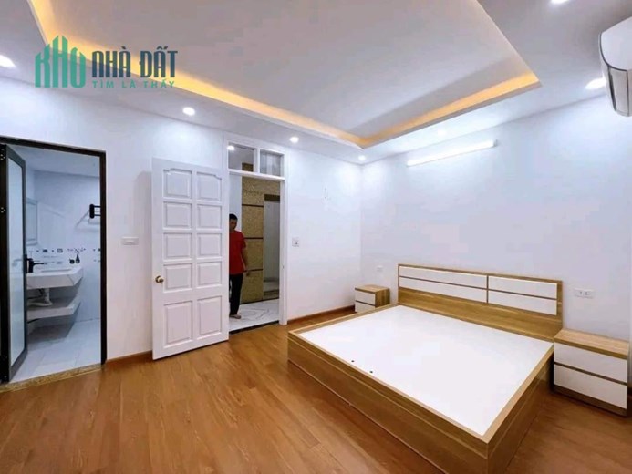 42m 6 Tầng Thang Máy Phố Nguyễn Ngọc Nại Thanh Xuân. Ô Tô Chạy Quanh Nhà, Chủ Thiện Chí Bán.