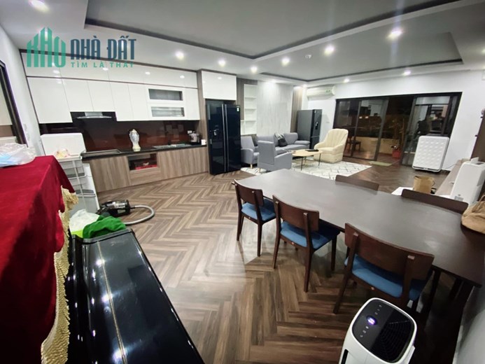 Rẻ và Đẹp . Ô tô vào nhà 90m2 3 tầng lô góc MT 11m – sau 1 nhà ra phố Đại Từ Giá chỉ 10 tỷ