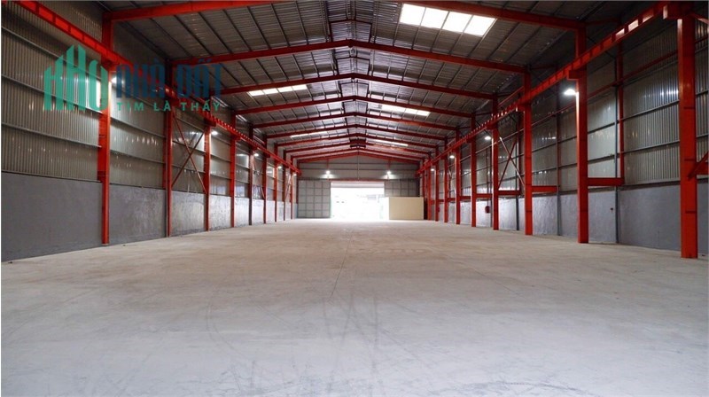 Bán Nhà xưởng đẹp, xây dựng kiên cố, 1700m2 có sẵn 1300m thổ cư. Cạnh QL1. cont 24h