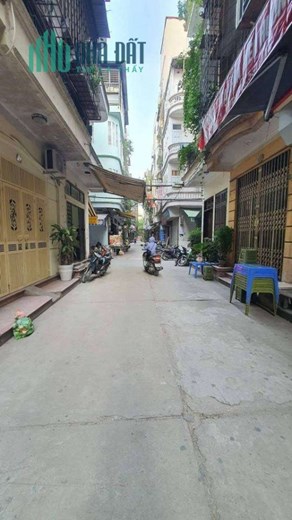 Bán nhà Phố Trần Quốc Hoàn-Phân Lô 2 thoáng-Kinh Doanh tốt-Ô TÔ tránh-36m2-chỉ 7,68tỷ