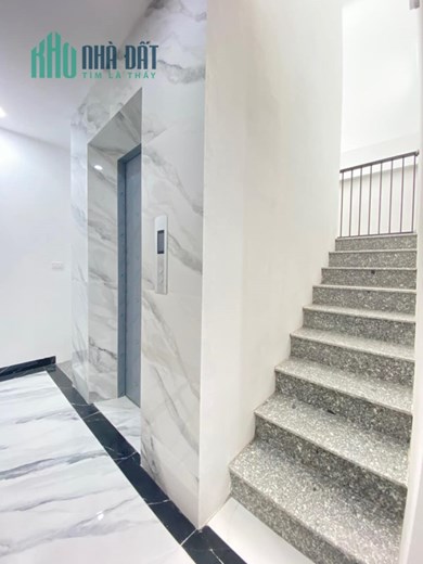Bán nhà ngõ 255 Yên Hoà 80m x 6 tầng, mt: 7.3m, ô tô thang máy