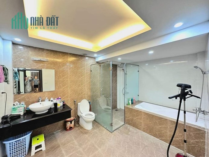 5,4 tỷ có ngay nhà đẹp mới sang, ô tô cạnh nhà đường Hoàng Mai, Hà Nội