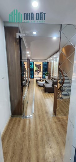 Bán ngôi nhà 58m2 Mặt phố Âu Cơ, Tây Hồ Gara Ô tô 7 chỗ Kinh doanh đỉnh 7.3 Tỷ