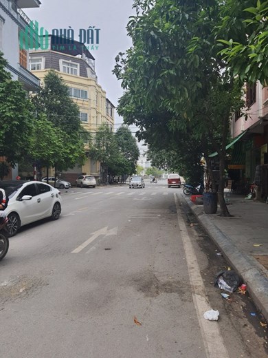Bán đất khu 4A La Khê, Quang Trung, Hà Đông, 50m2, ô tô vỉa hè gần Chuyên Nguyễn Huệ