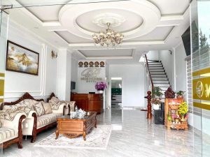 Chính Chủ Cần Bán Khách Sạn Căn Góc 2 Mặt Tiền Vị Trí Đẹp Tại Tp Đà Lạt