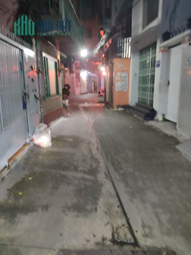 Giá tốt Q10, Lý Thái Tổ P10 ngay Nhi đồng 1, 17m2, 3 tầng chỉ 2.35 tỷ