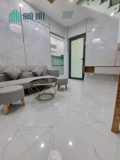 BÁN NHÀ ĐẸP 3PN 3WC RIÊNG . 
CÁCH MẶT TIỀN VĨNH KHÁNH 10M . FULL NỘI THẤT Q4 
GIẢM 400 TRIỆU CÒN
