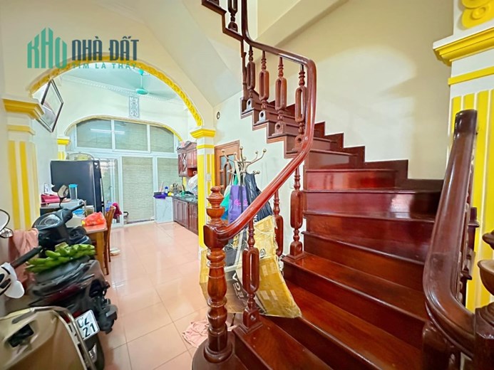 Nhà đẹp ngõ ô tô Lê Quang Đạo, Nam Từ Liêm, 41m2, 5 tầng, giá 3.9 tỷ
