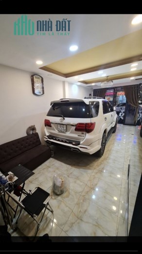 Bán nhà gấp mặt tiền kinh doanh phạm Văn Chí Quận 5 5 tầng BTCT DTSD 120m2 chỉ nhỉnh 17 tỷ.