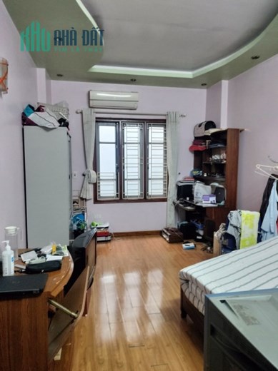 Bán nhà Nguyễn Khánh Toàn, Cầu Giấy. 56m2x4; giá 7 tỷ. Phương