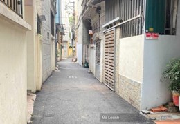 Nguyễn Văn Trỗi  Mộ Lao 47m, MT 5.8m. Giá bán 4 tỷ. Ô tô cách 50m.