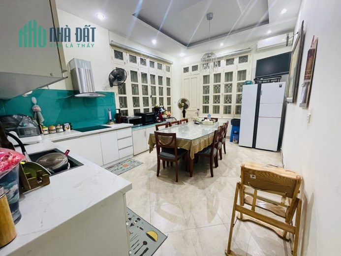NHÀ PHỐ NGUYỄN CHÍ THANH - ĐỐNG ĐA 4 TẦNG MỚI ĐẸP MẶT NGÕ, SÁNG THOÁNG, Ô TÔ Ở CHO THUÊ ĐỀU VIP