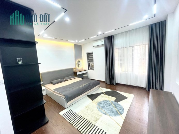 Bán nhà mặt phố Tôn Đức Thắng, Đống Đa, 85m, 2 tầng, mt 4.8m. Giá: 19.2 tỷ