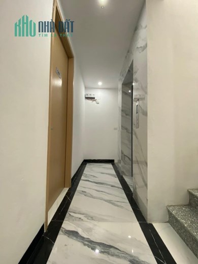 Bán 5 tầng đường 19/5: 40m, chỉ nhỉnh 5 tỷ. hiếm nhà bán, ngõ thông, ô tô, kinh doanh.