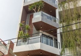 NHÀ ĐẸP ( 5,5 X15,5m)  Mặt tiền đường 6 mét chợ Hoàng Hoa Thám Tân Bình