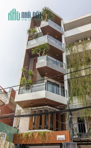 NHÀ ĐẸP ( 5,5 X15,5m)  Mặt tiền đường 6 mét chợ Hoàng Hoa Thám Tân Bình