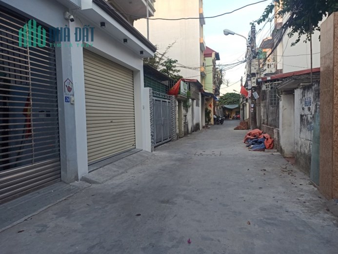 Bán đất phân lô tuyến 2 Nguyễn Văn Hới, ngõ 5m, diện tích 71m, GIÁ 3.1 tỉ cực đẹp