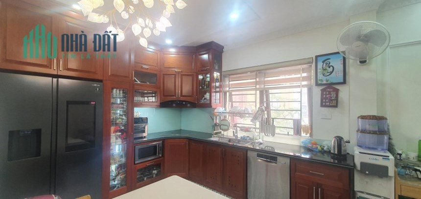 Vũ Xuân Thiều Dt 45m, nhà 5 tầng, Mt 7m, giá hơn 4 tỷ x