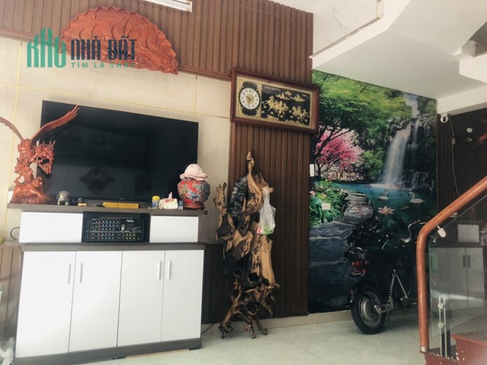 Bán nhà phố Vĩnh Cát - Thiên Lôi, 40m 3.5 tầng nhà đẹp, GIÁ chỉ 2.2 tỉ