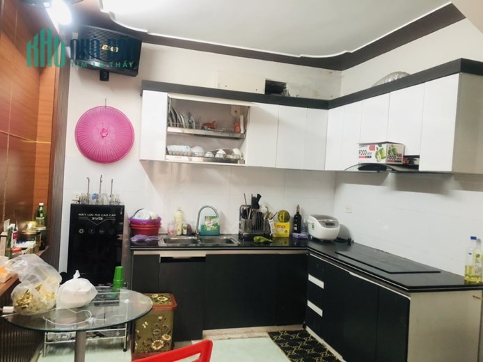 Bán nhà phố Vĩnh Cát - Thiên Lôi, 40m 3.5 tầng nhà đẹp, GIÁ chỉ 2.2 tỉ