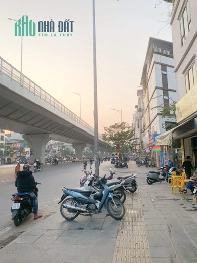 CỰC PHẨM CÓ 1-0-2 - VỊ TRÍ VÀNG - MẶT PHỐ MINH KHAI - VỈA HÈ 6M - KINH DOANH ĐA DẠNG, GIÁ SỐC 5.7 TỶ