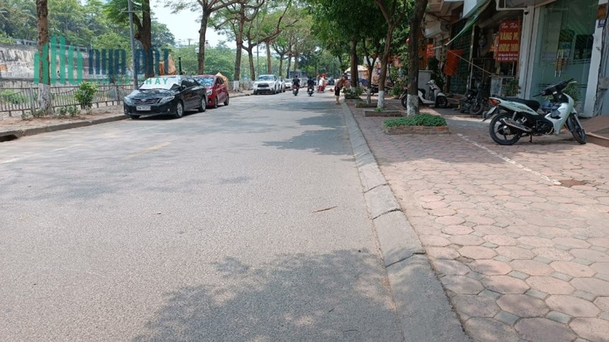 QUÁ ĐẸP, QUÁ HIẾM, BA ĐÌNH QUẬN, 70m, LÔ GÓC, Ô TÔ ĐỖ NGÀY ĐÊM, NHỈNH  3TỶ