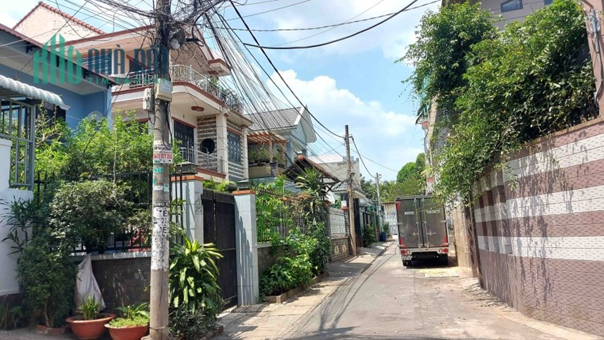CAM KẾT CÓ THẬT, GIẢM SỐC 2 TỶ BÁN GẤP NHÀ KHU TRUNG TÂM LINH XUÂN THỦ ĐỨC, 115 M2, 4 TẦNG, HẺM XE