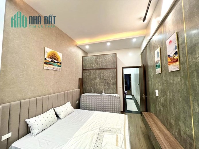 Bán nhà Tân Mai 45m2,mới,đẹp,ở luôn,giá 4,0 tỷ