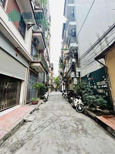 BÁN NHÀ MỚI XÂY, HXH, ĐƯỜNG SỐ 19, QUẬN 7.