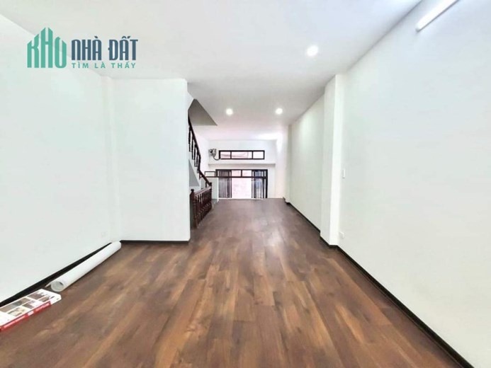 Bán nhà Trần Duy Hưng 50m x 5 tầng, mt: 4m