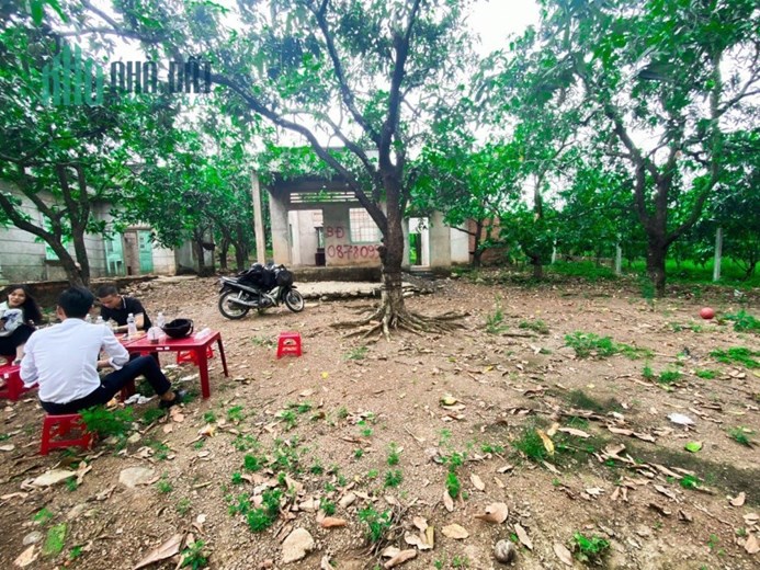 Bán đất view hồ 200m2 full thổ