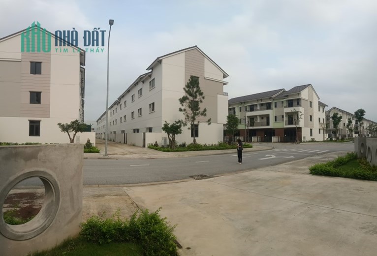 Chính chủ bán căn shohouse 90 căn góc 3 mật tiền giá tốt, pháp lý tốt