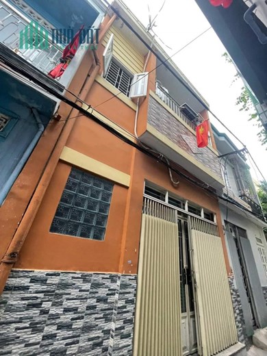 BÌNH THẠNH - SÁT QUẬN 1- HẺM THÔNG- 4PN 
CHỦ NHIỆT GIẢM MẠNH 5,3 TỶ GIẢM CÒN 4.6 TỶ CÒN TL, BÁN