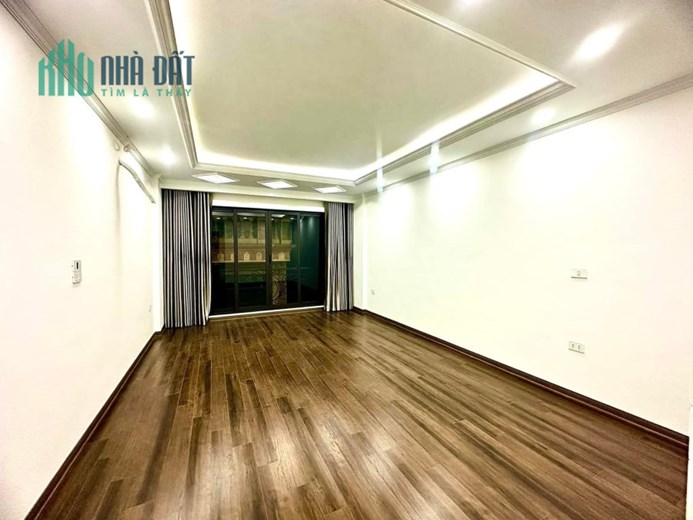 Hoa Hậu Quận Thanh Xuân, thang máy vù vù, ngõ rộng thênh thang 43m MT 5m giá 7,x