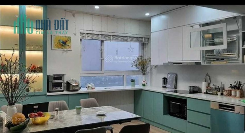 bán căn hộ chính chủ sky villa 154m2 chung cư rừng co ecopark, nội thất đẹp đủ đồ, 5.2 tỷ bao phí.