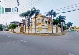 Bán Biệt thự 2 MẶT TIỀN ở Ngã Tư Ga PHƯỜNG Thạnh Xuân QUẬN 12
