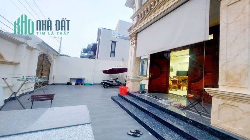 Bán Biệt thự 2 MẶT TIỀN ở Ngã Tư Ga PHƯỜNG Thạnh Xuân QUẬN 12