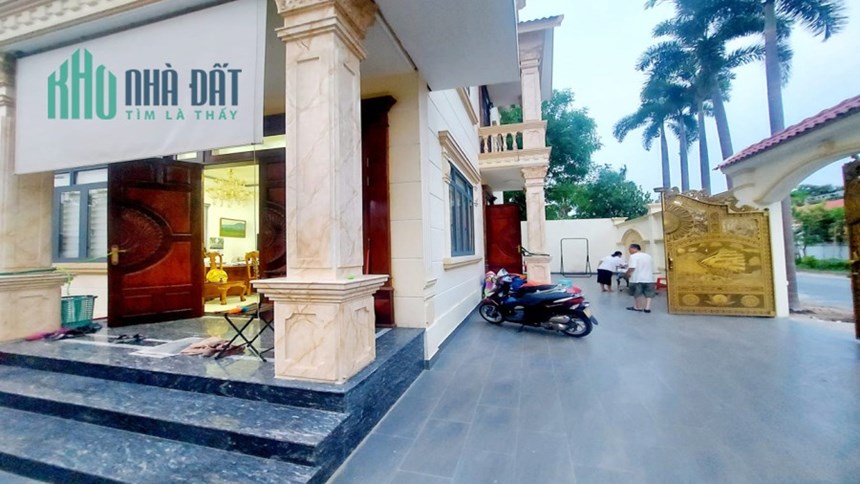 Bán Biệt thự 2 MẶT TIỀN ở Ngã Tư Ga PHƯỜNG Thạnh Xuân QUẬN 12