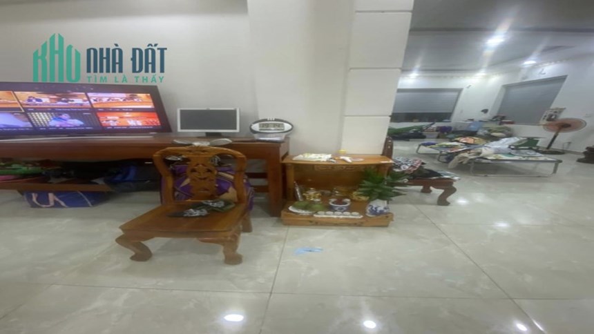 Bán Biệt thự 2 MẶT TIỀN ở Ngã Tư Ga PHƯỜNG Thạnh Xuân QUẬN 12
