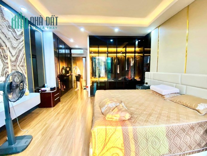 Cho Thuê Nhà #NGUYÊN_HỒNG Đẹp Bấn Loạn. 45m2. 4 Ngủ Cực Rộng BAN CÔNG 15tr/tháng