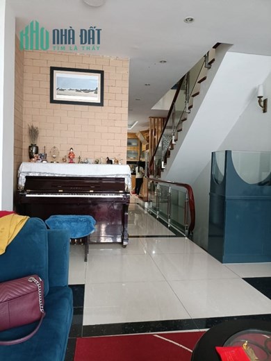 PHÂN LÔ VIP PHÙNG CHÍ KIÊN 71M2 X 5T, 2 MẶT NGÕ Ô TÔ VÀO NHÀ 9.7 TỶ